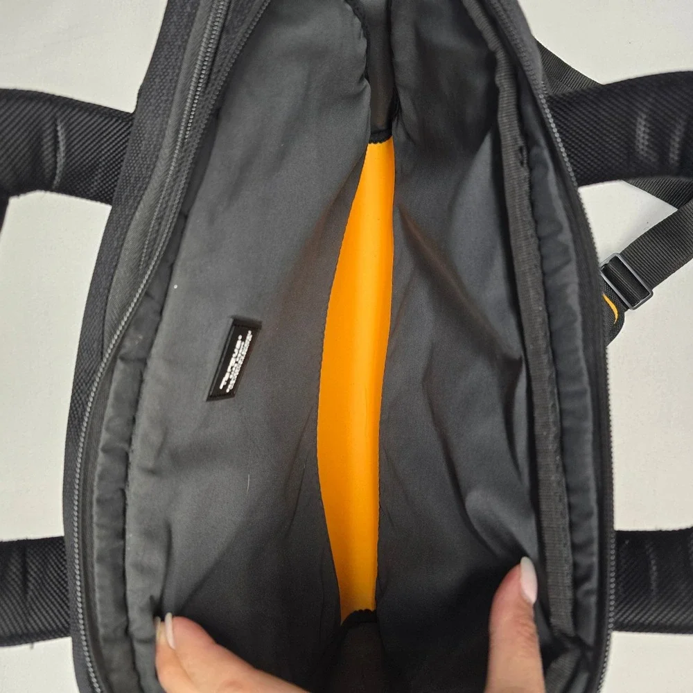 Targus Safe Port Laptop Bag Black Ballistic Nylon Briefcase Shoulder Strap Mens